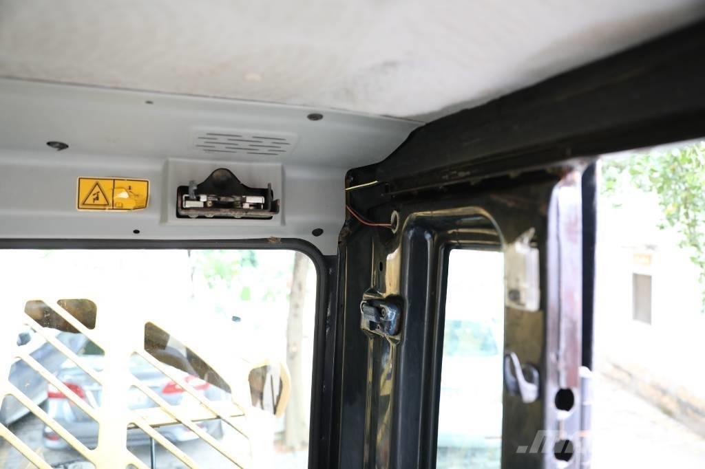 CAT 307 D Lánctalpas kotrók