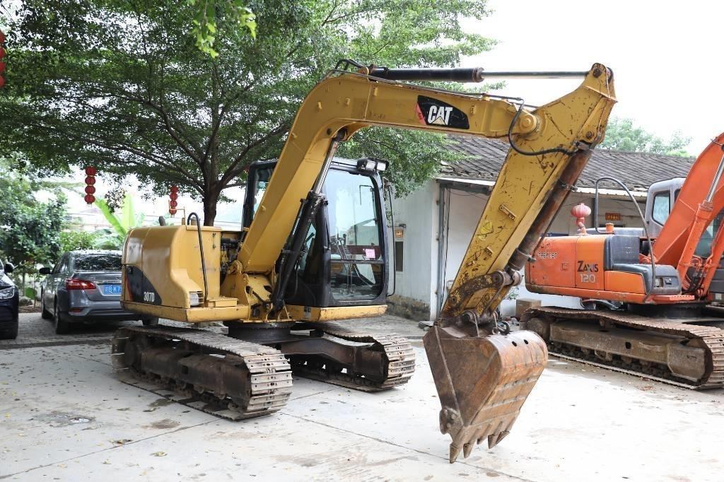 CAT 307 D Lánctalpas kotrók