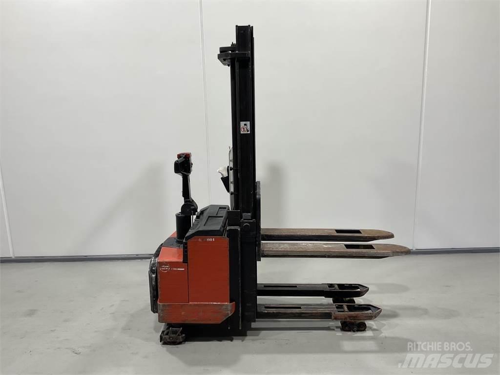 BT LSF1250/11 Elektromos gyalogkíséretű targoncák