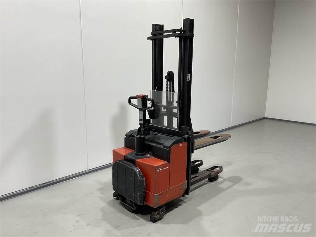 BT LSF1250/11 Elektromos gyalogkíséretű targoncák