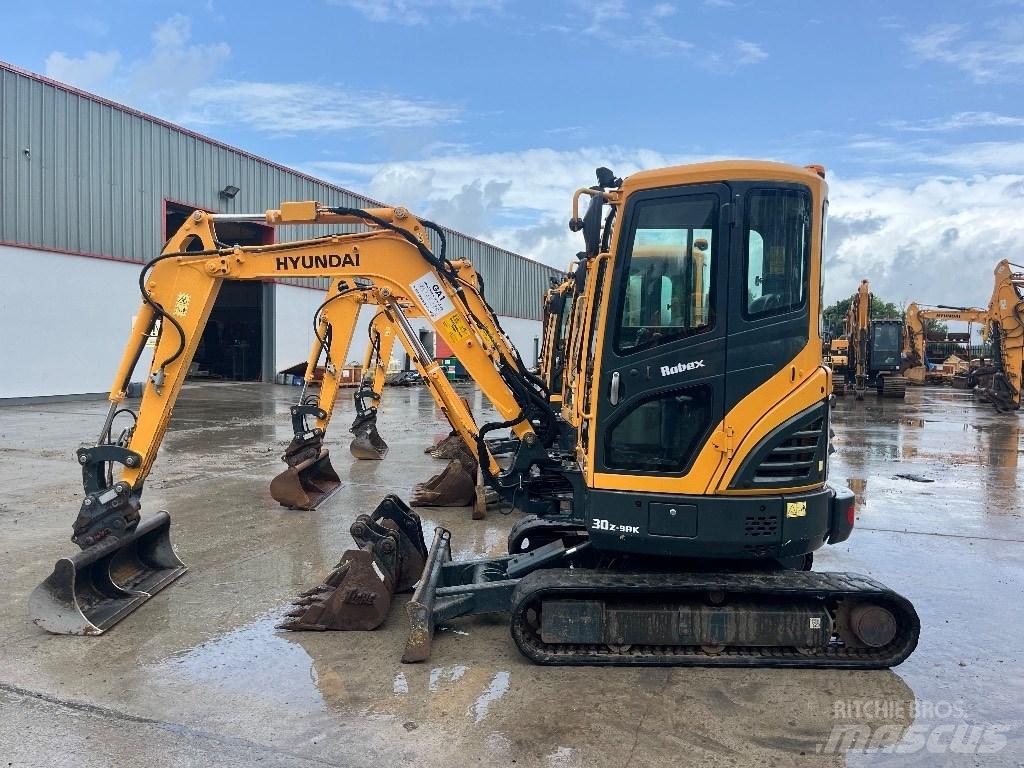 Hyundai R30 Z-9AK Mini kotrók < 7t