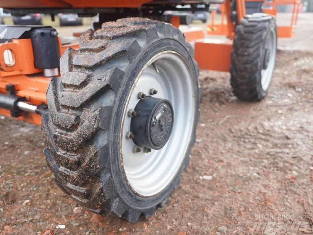 JLG 340 AJ Karos emelők