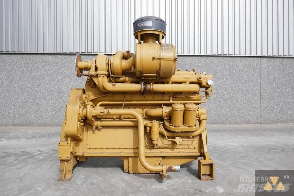 CAT D353E Motorok