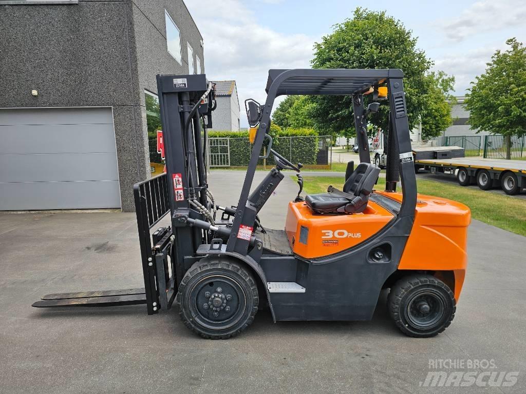 Doosan D 30 G Dízel targoncák