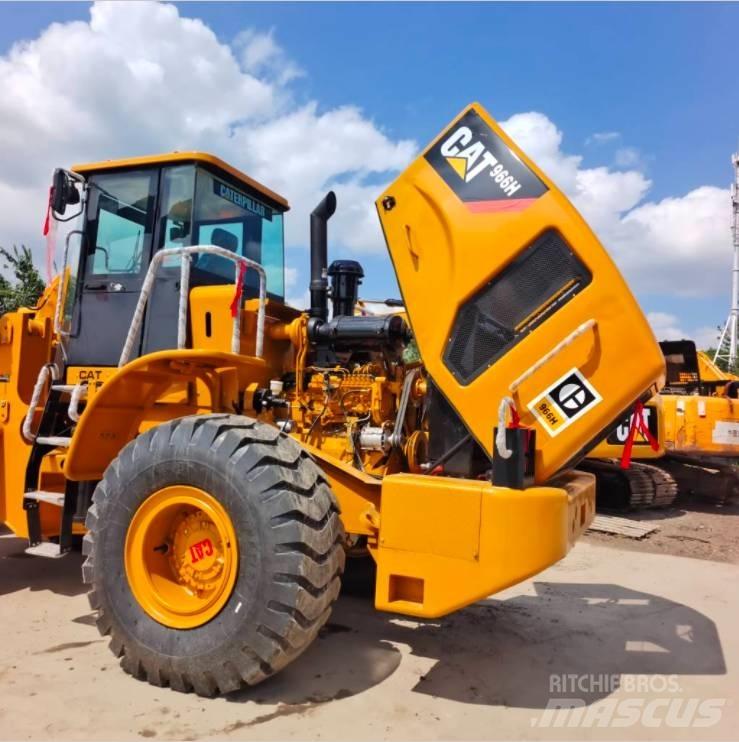 CAT 966 H Gumikerekes homlokrakodók