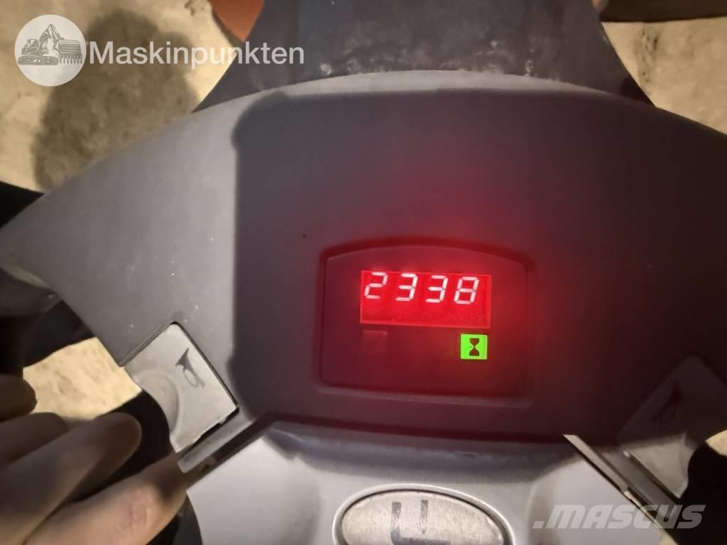 Toyota BT SWE 80 L Elektromos targoncák