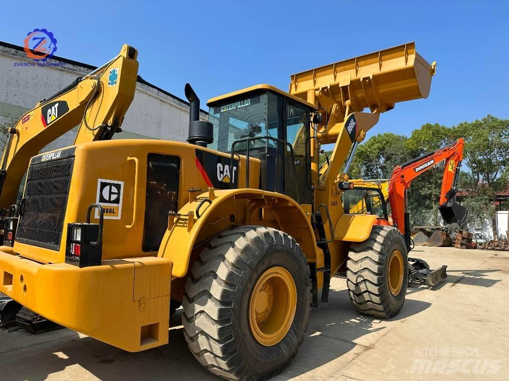 CAT 966 L Gumikerekes homlokrakodók