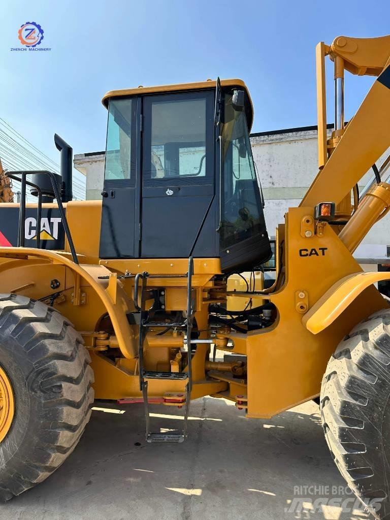 CAT 966 L Gumikerekes homlokrakodók
