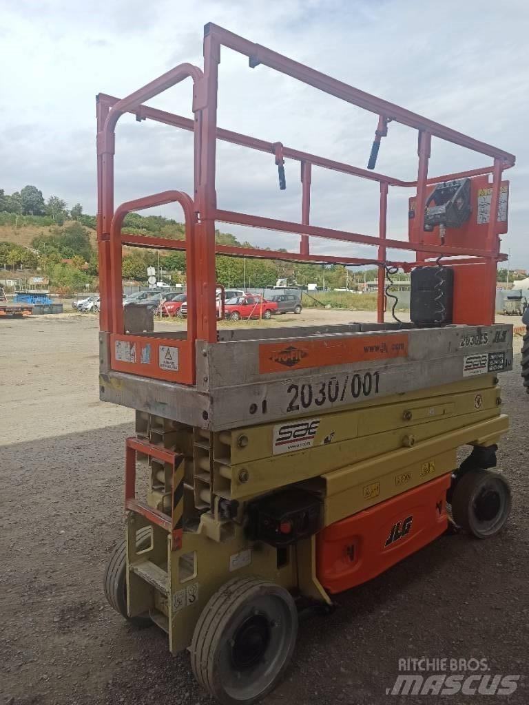 JLG 2030 ES Ollós emelők