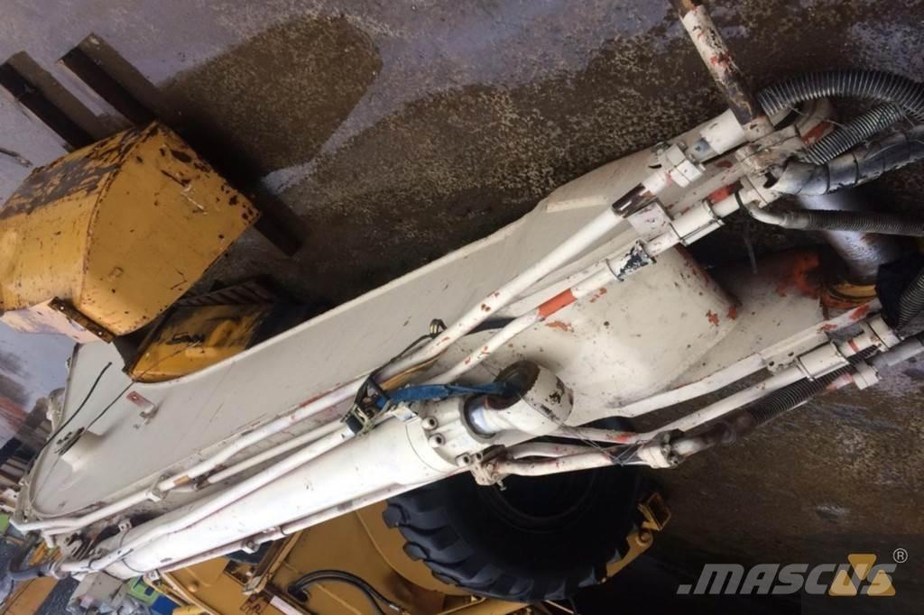 CAT Boom 330D Haszonjárművek - Egyéb