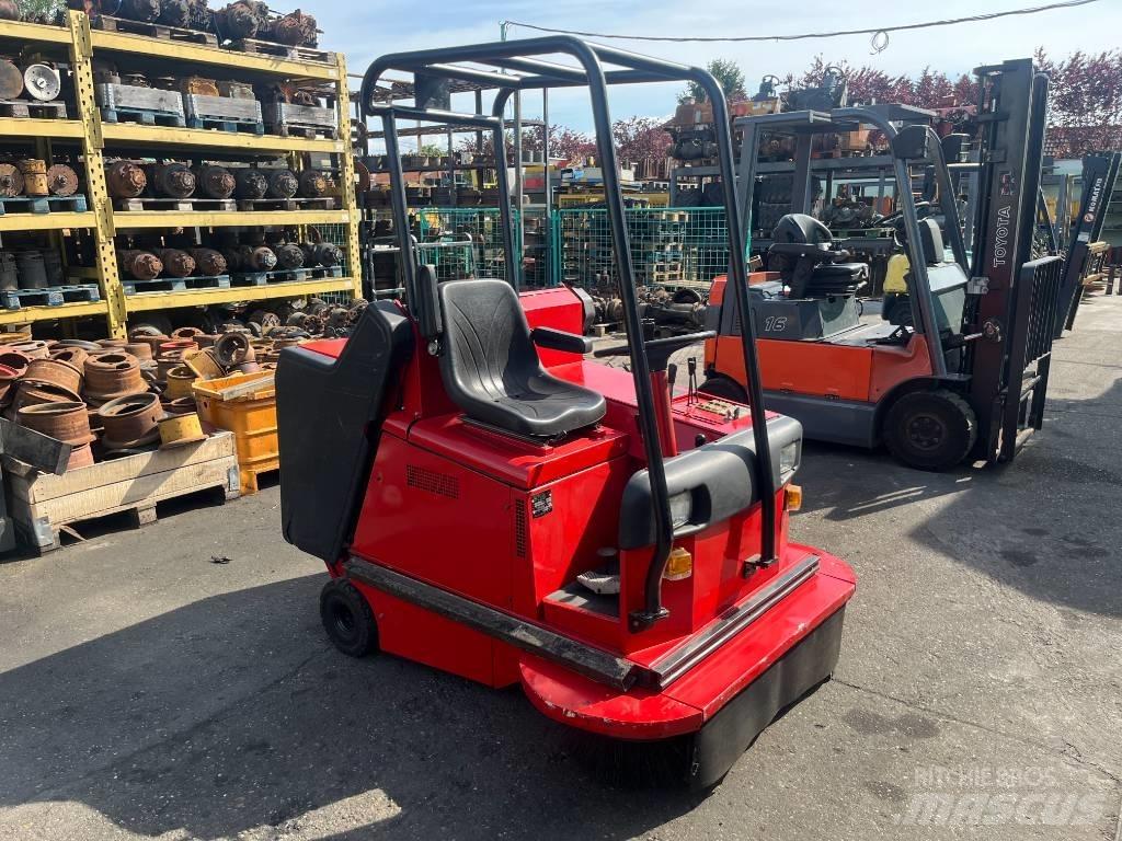 RCM MILLE    V-4075 Úttakarító gépek