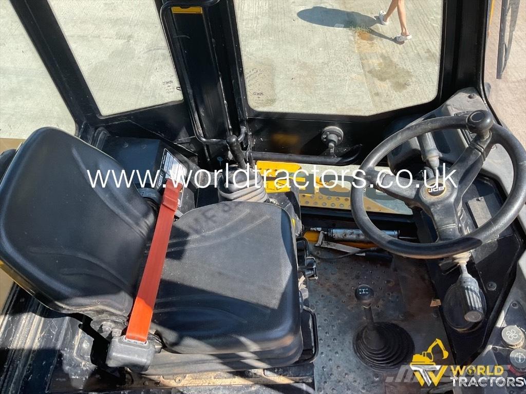 JCB 6 T-2 Mezei dömperek