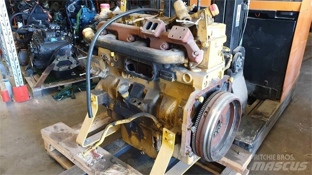 John Deere 6081 Motorok