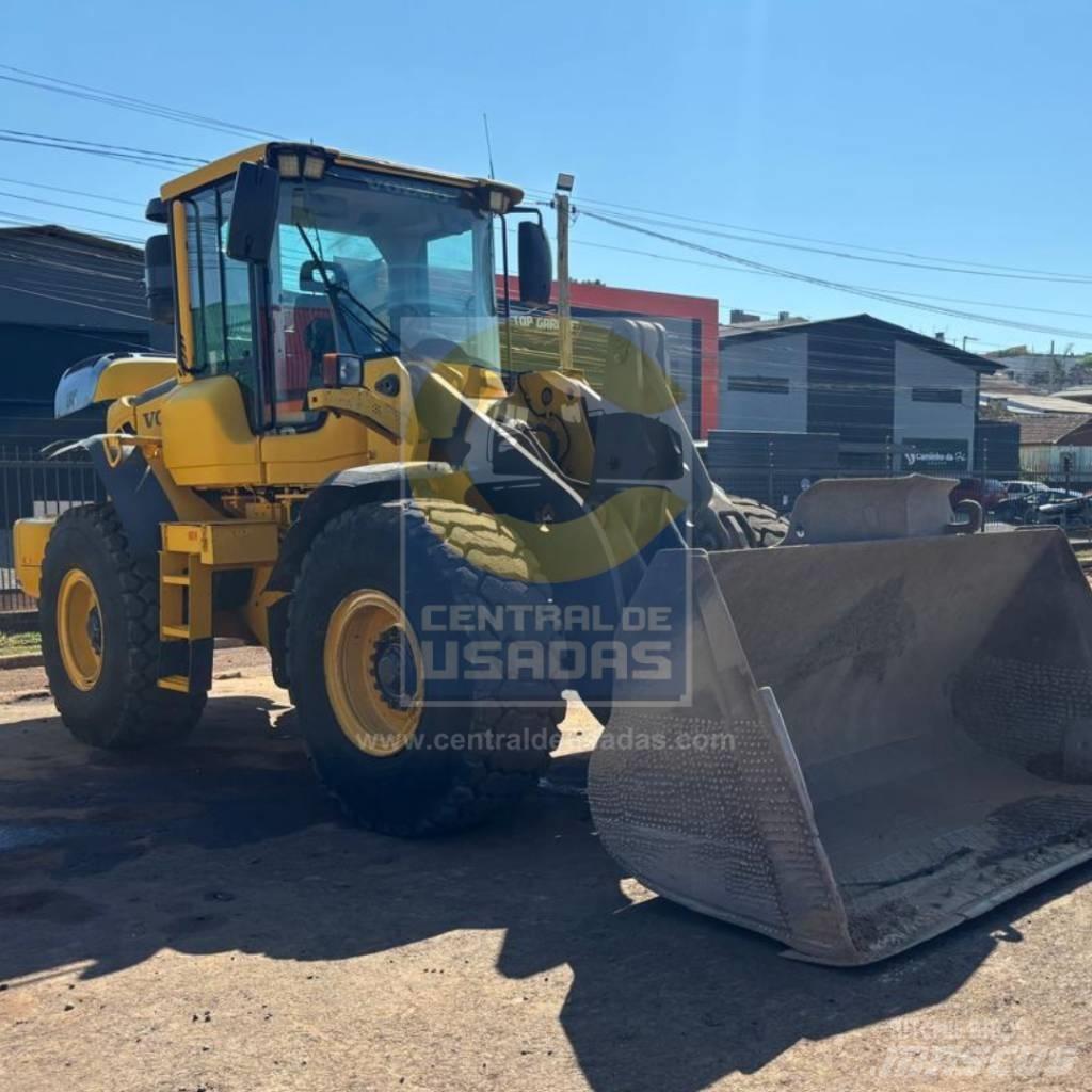 Volvo L 90 F Gumikerekes homlokrakodók