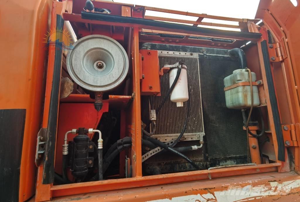 Doosan DH 150W-7 Gumikerekes kotrók