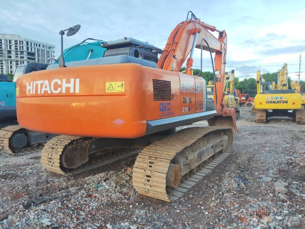 Hitachi ZX 210 Lánctalpas kotrók