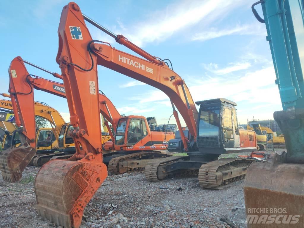 Hitachi ZX 210 Lánctalpas kotrók