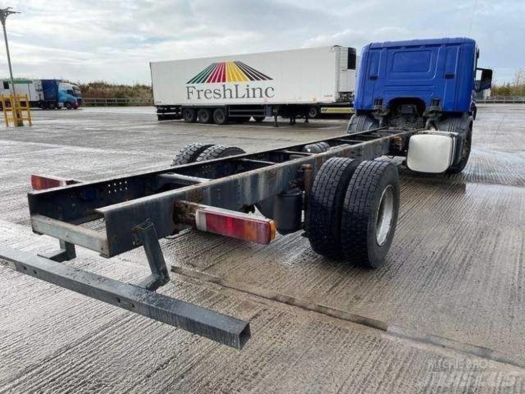 Scania P 230 Fülkés alváz
