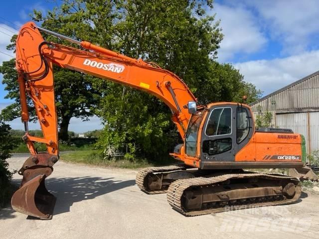 Doosan DX 225 LC Lánctalpas kotrók
