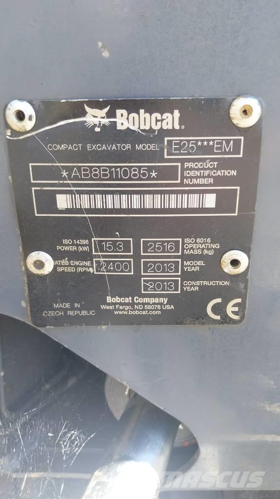 Bobcat E 25 Mini kotrók < 7t
