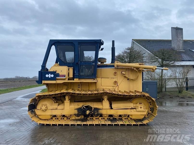 Komatsu D 85 P lánctalpas dózerek