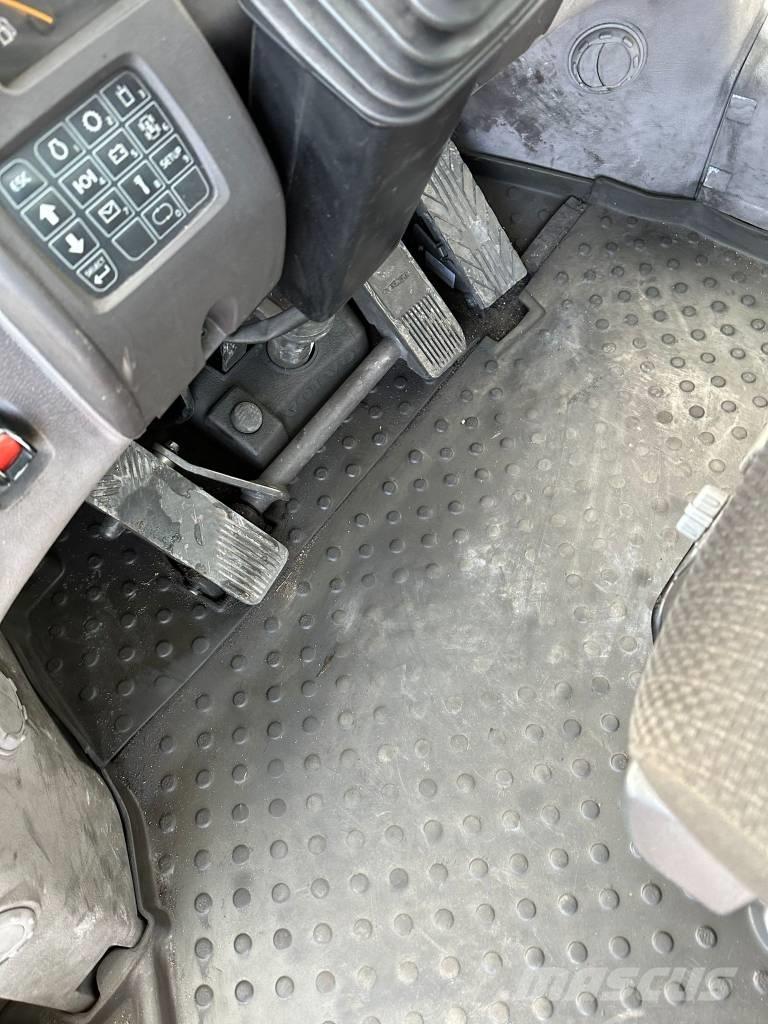 Volvo L180H Gumikerekes homlokrakodók
