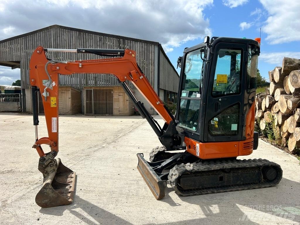 Hitachi ZX 26 U-6 Mini kotrók < 7t