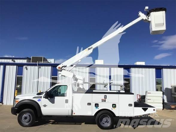 Altec AT200A Teherautóra szerelt emelők és állványok