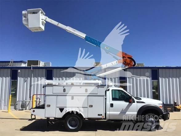 Altec AT37G Teherautóra szerelt emelők és állványok