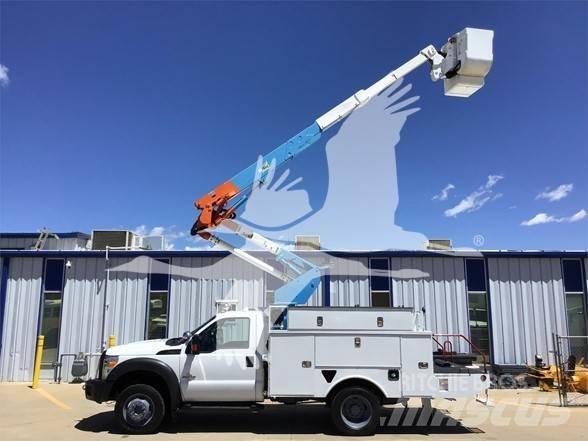 Altec AT37G Teherautóra szerelt emelők és állványok