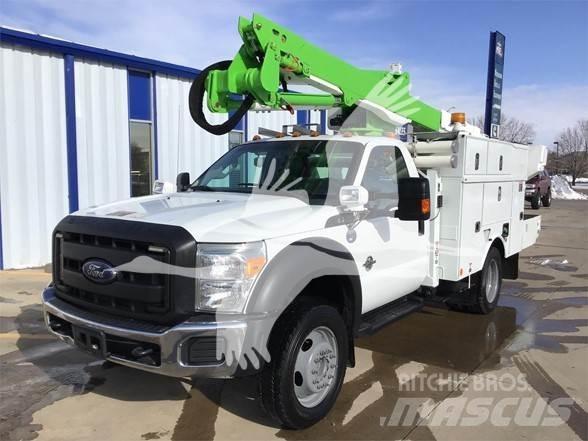 Altec AT40G Teherautóra szerelt emelők és állványok