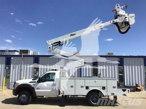 Altec AT40M Teherautóra szerelt emelők és állványok