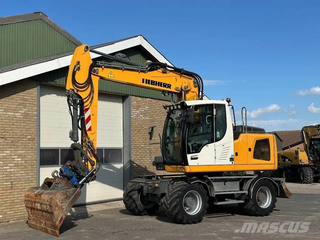 Liebherr A914 Gumikerekes kotrók