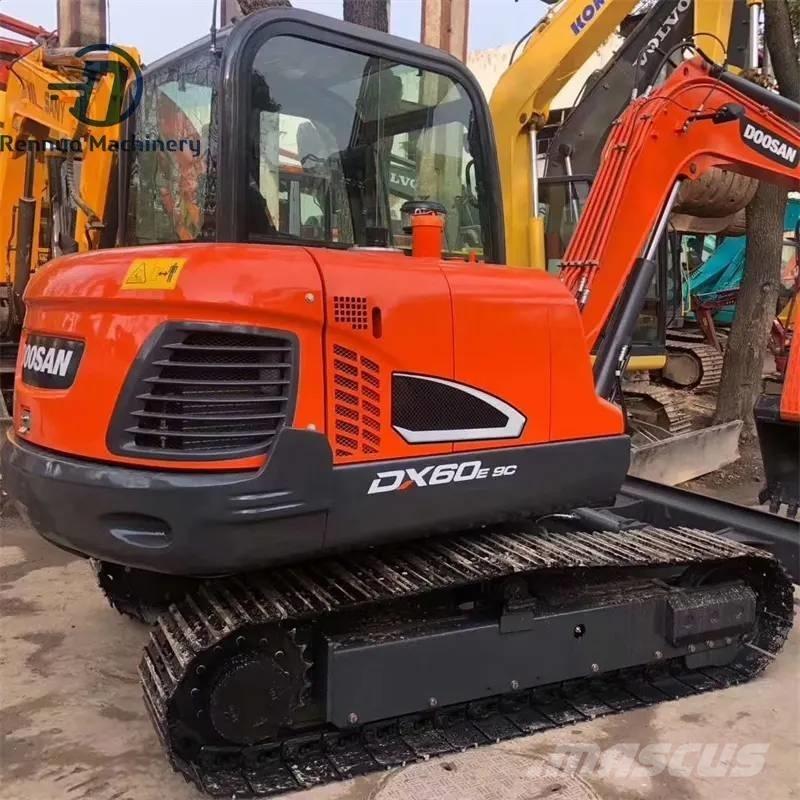Doosan DX 60-9 C Lánctalpas kotrók