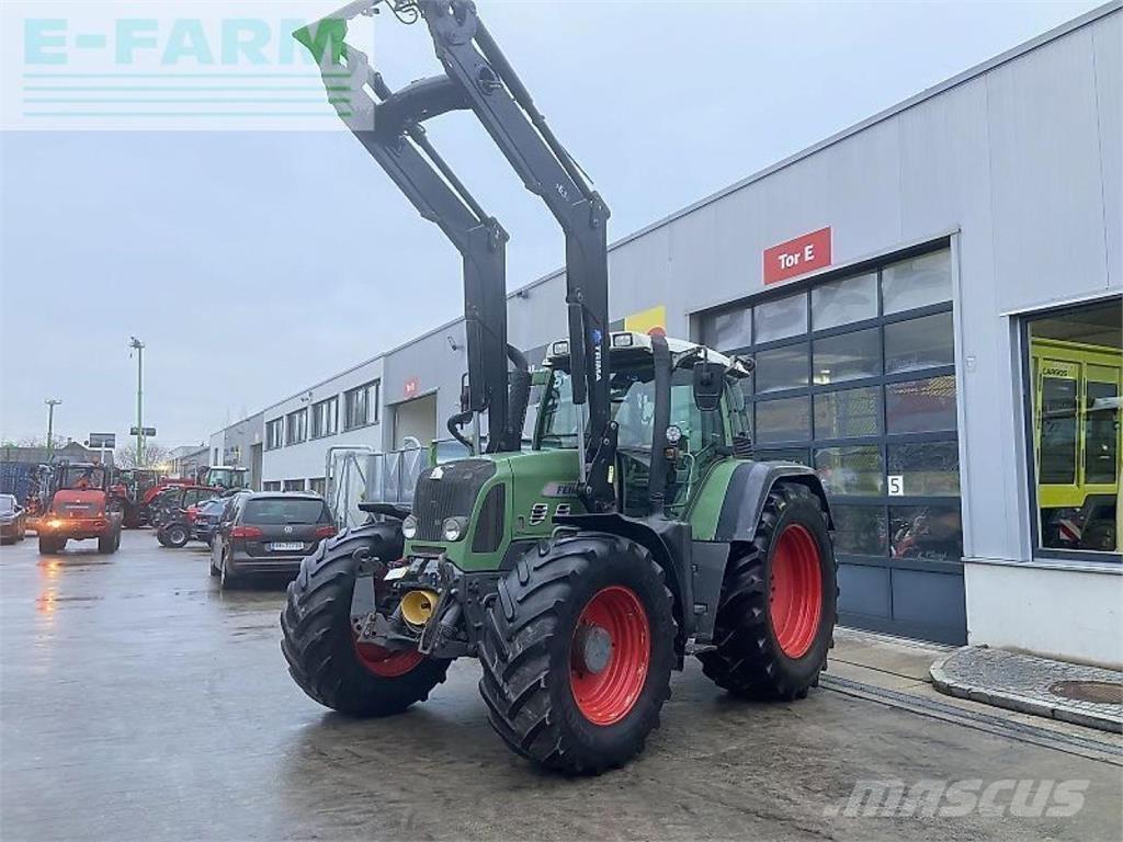 Fendt 820 vario Traktorok