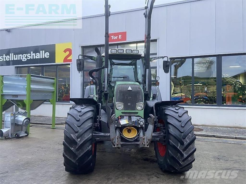 Fendt 820 vario Traktorok