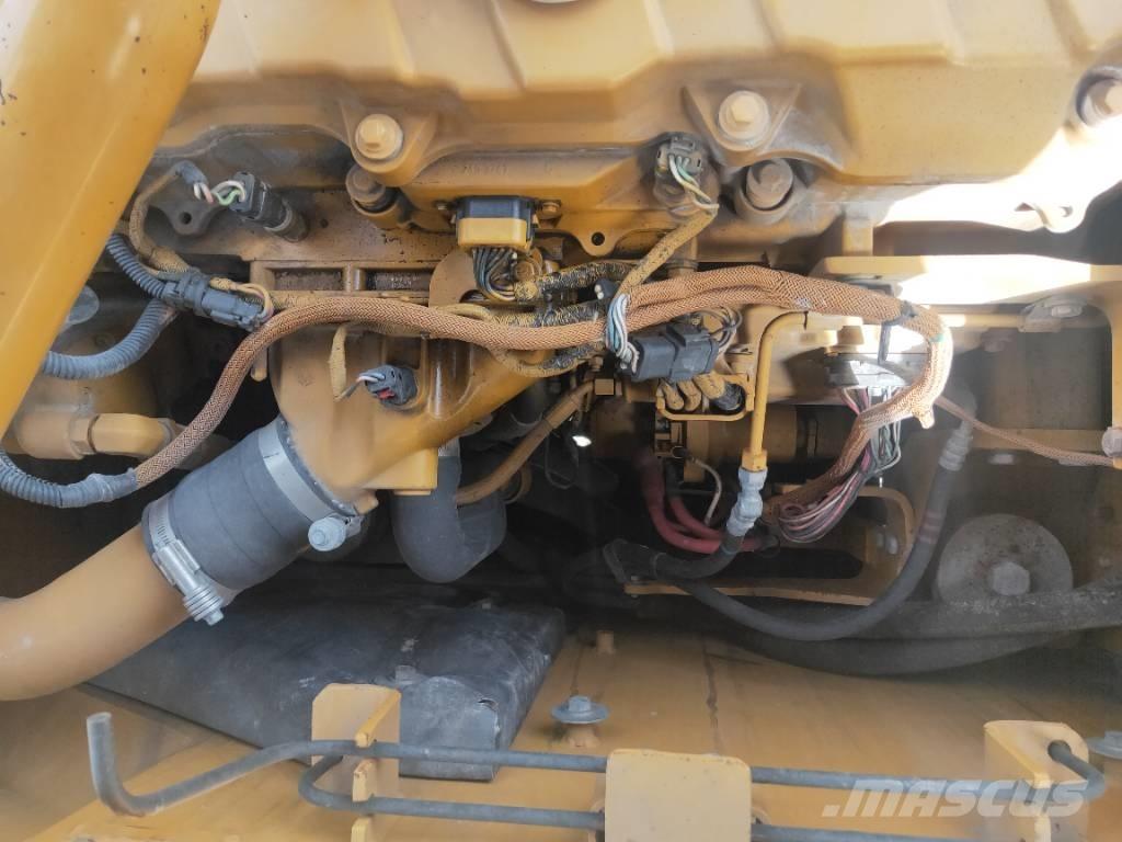 CAT 340D Lánctalpas kotrók