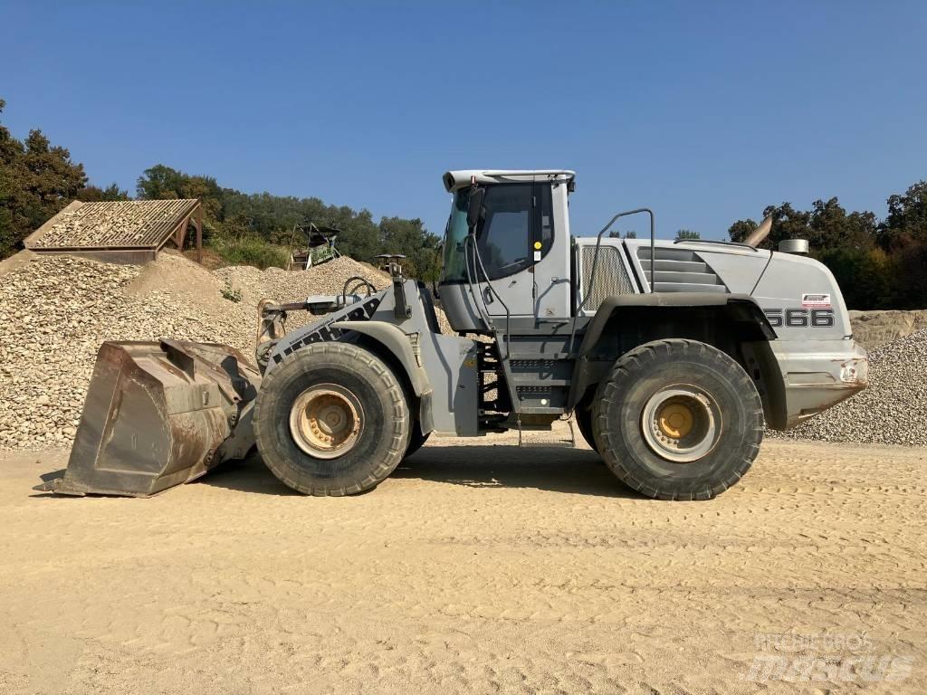 Liebherr L 566 Gumikerekes homlokrakodók