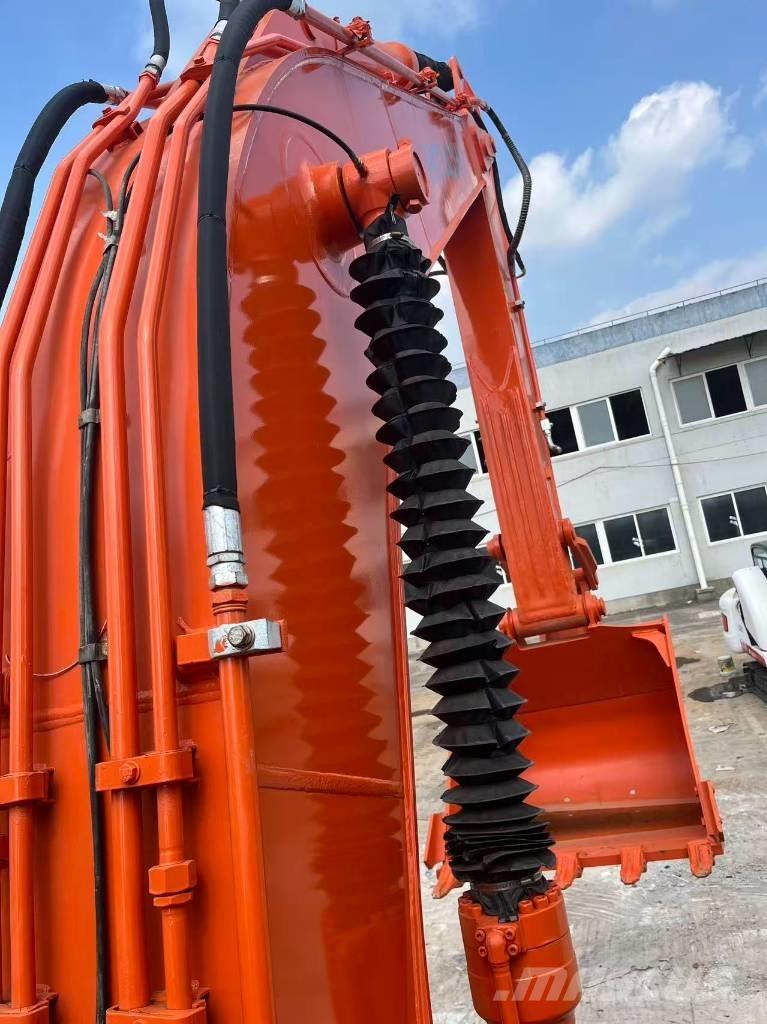 Hitachi ZX 250 Lánctalpas kotrók