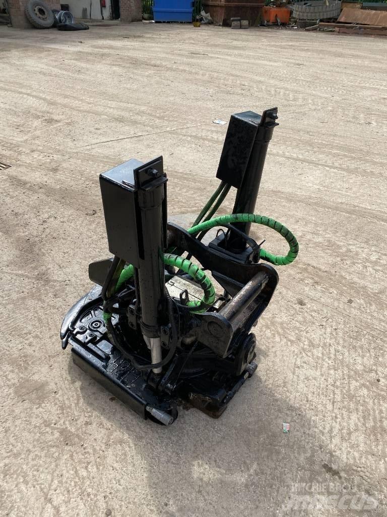 Steelwrist X18 Forgatók-Építőipar