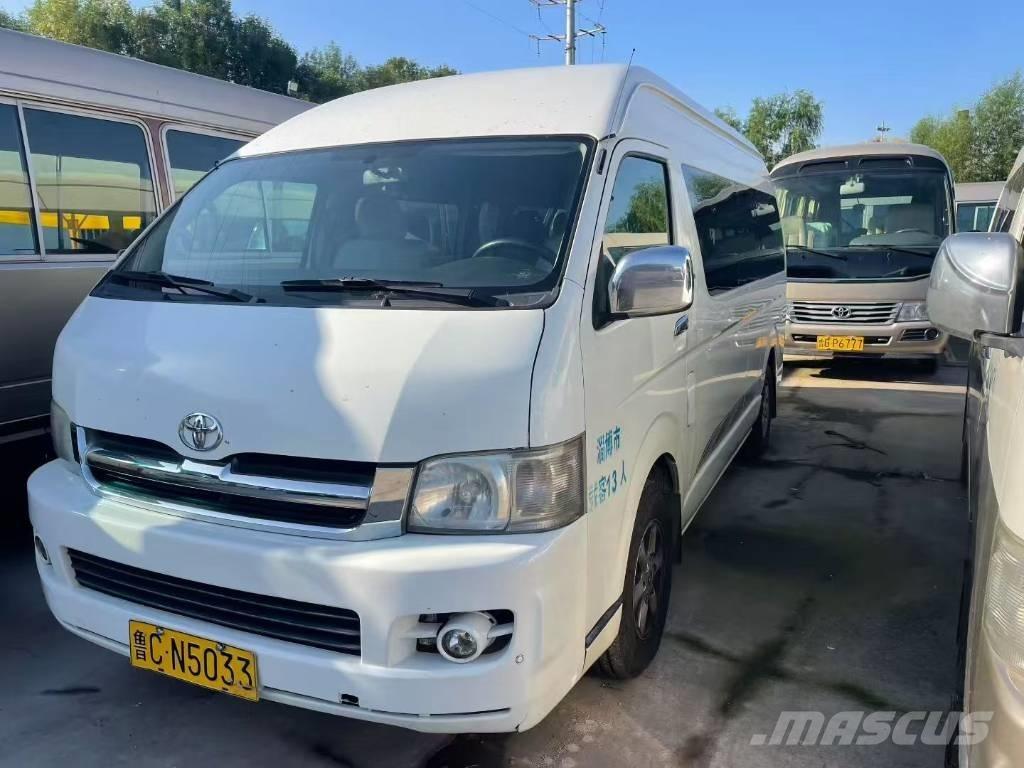 Toyota Hiace Távolsági buszok