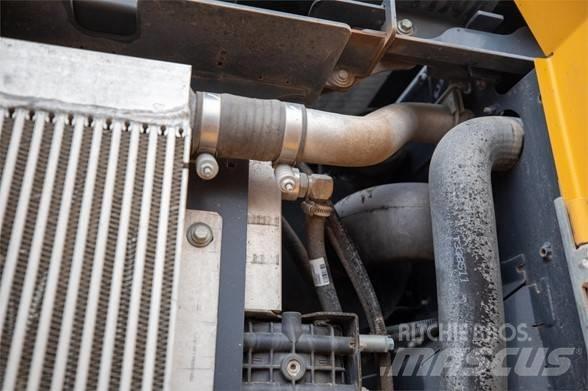 John Deere 544KII Gumikerekes homlokrakodók