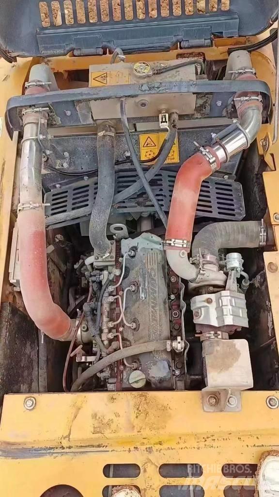 XCMG XE 135 E Lánctalpas kotrók
