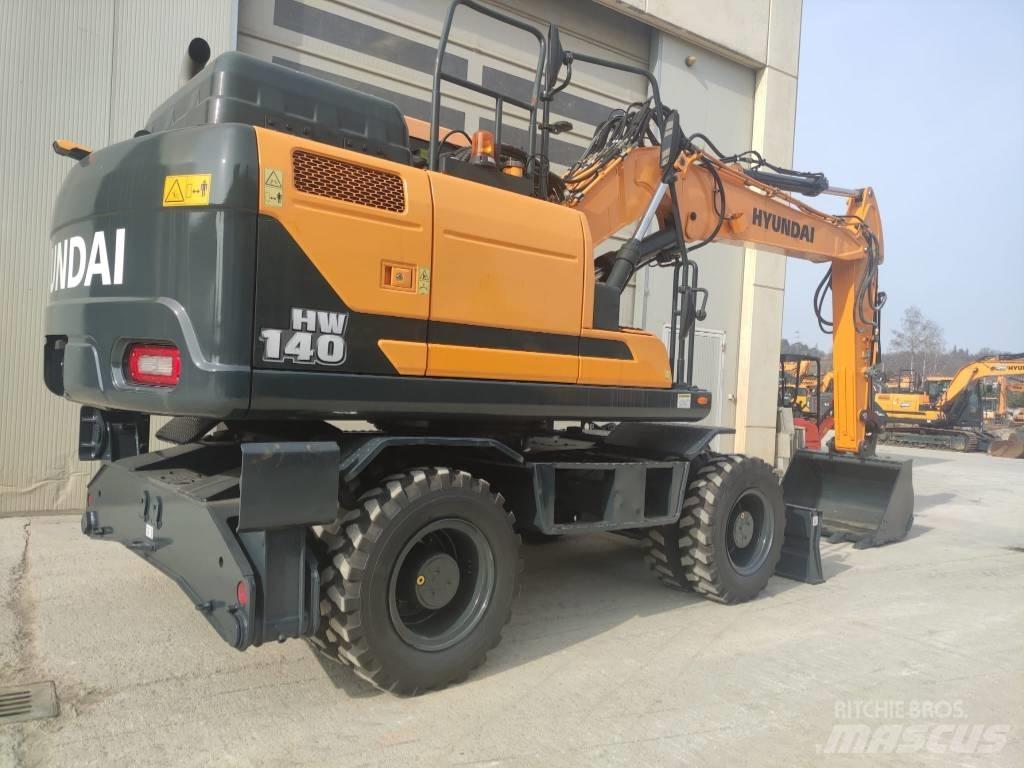 Hyundai HW140 Gumikerekes kotrók
