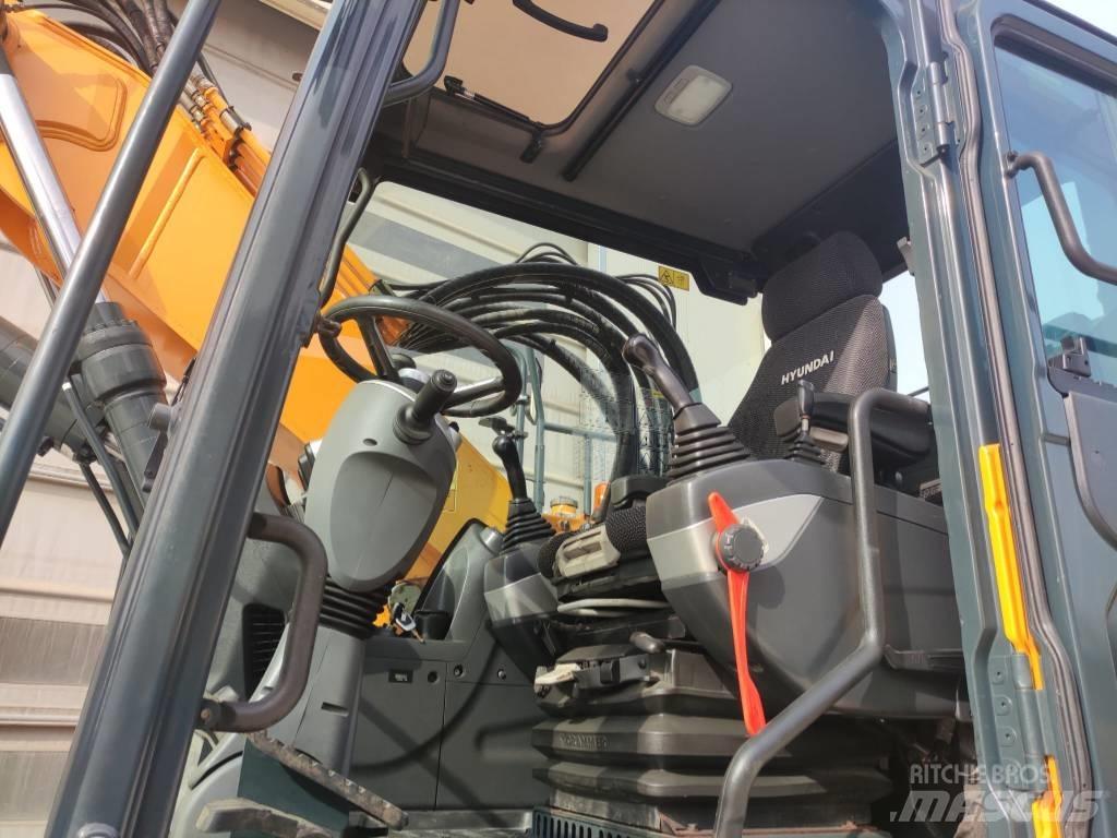 Hyundai HW140 Gumikerekes kotrók