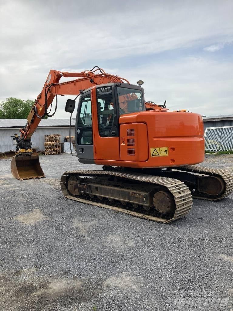 Hitachi ZX 135 Lánctalpas kotrók