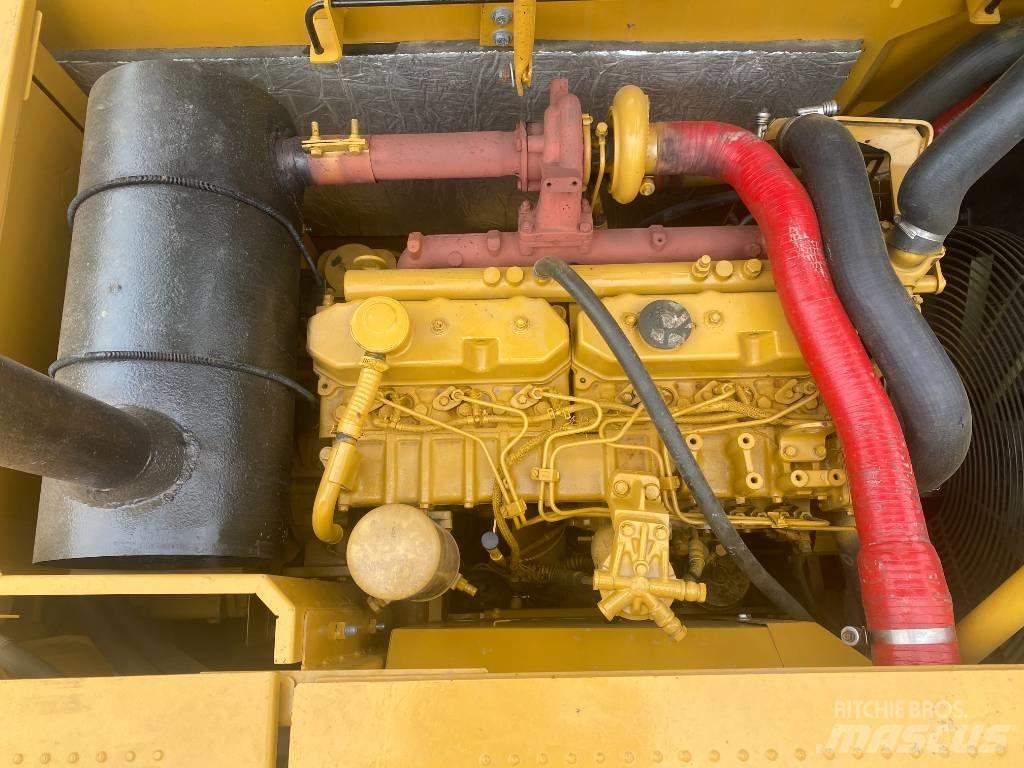 CAT 320 D Lánctalpas kotrók