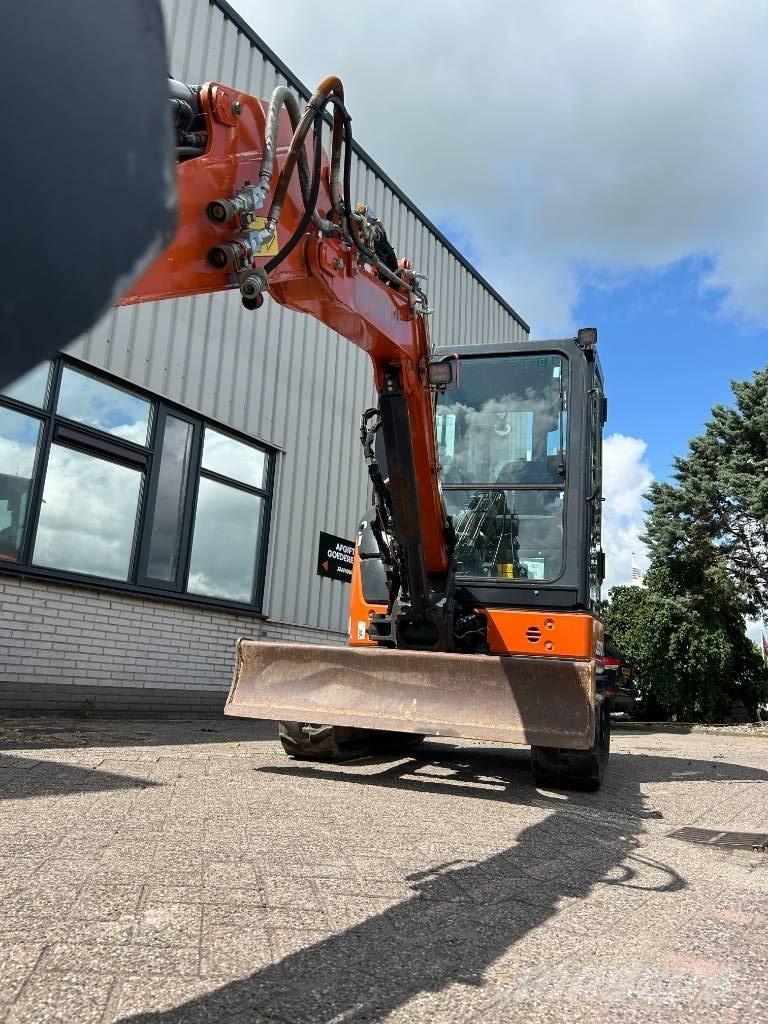 Hitachi ZX33U-6 Mini kotrók < 7t