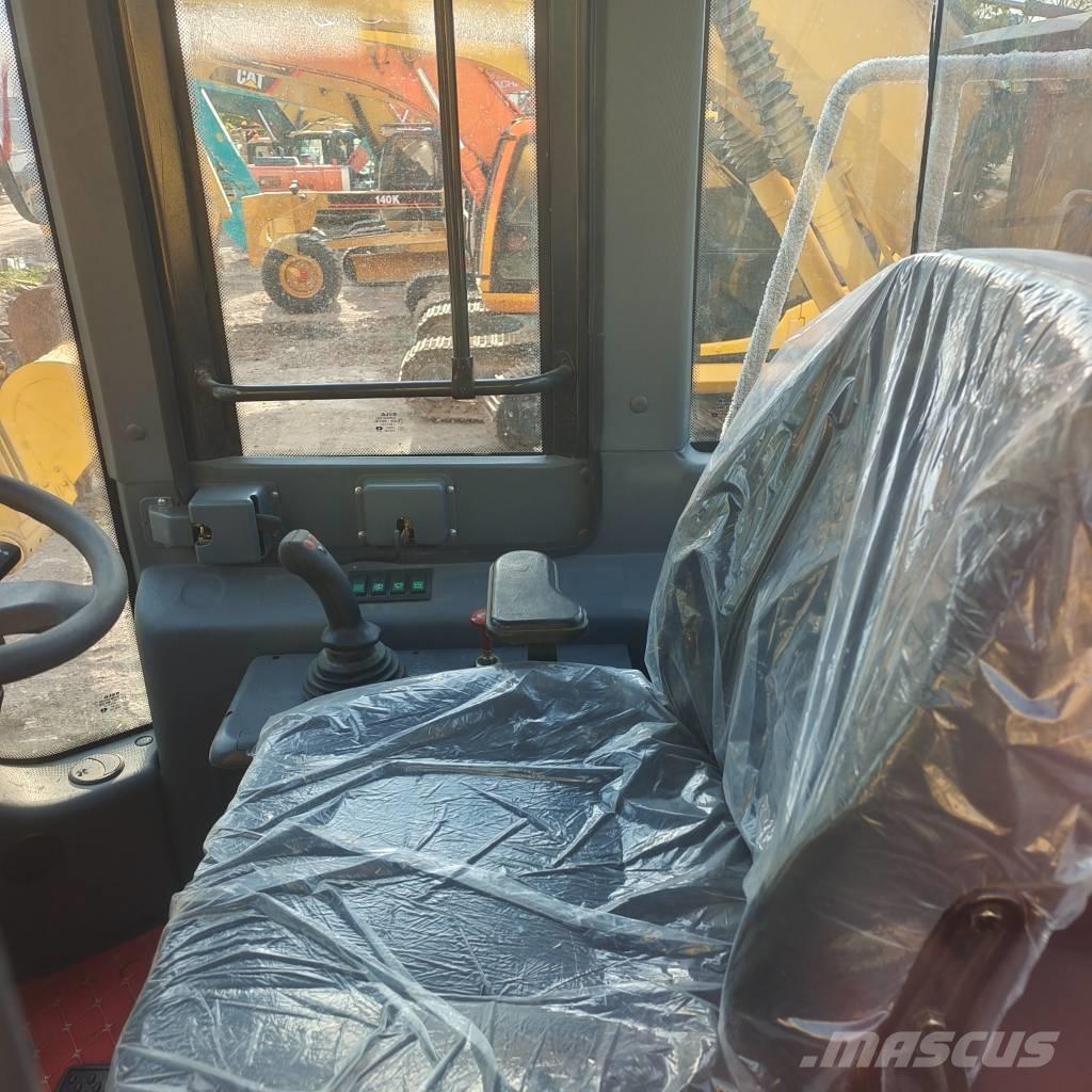 SDLG LG956L Gumikerekes homlokrakodók