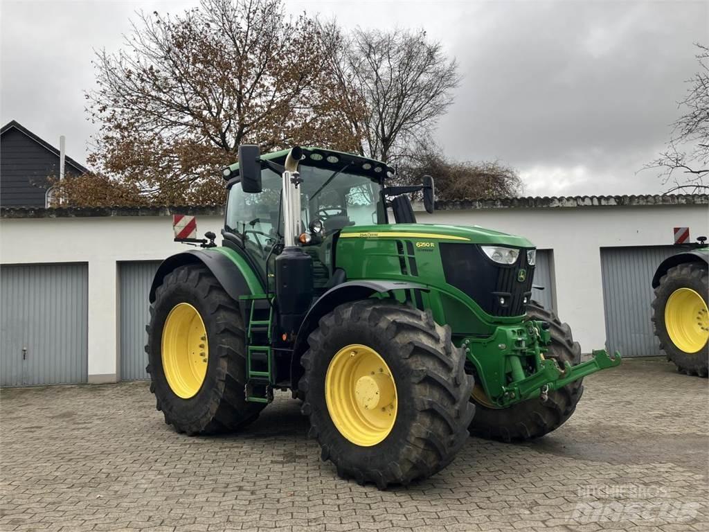 John Deere 6250R Traktorok